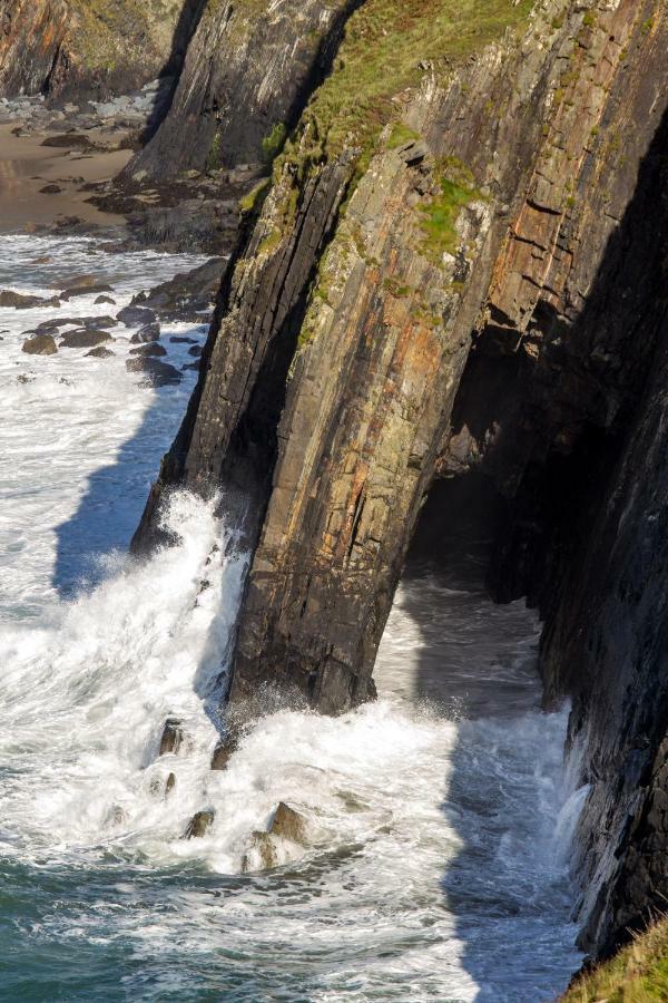 Вилла Ty Pren Bach Maenclochog Экстерьер фото